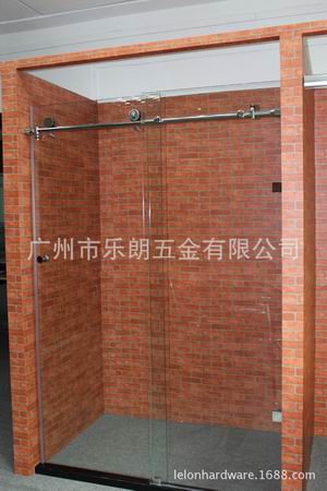 草莓视频软件污淋浴A系列