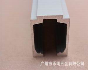推拉门吊轨如何选择？